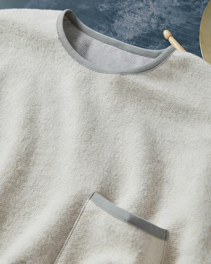 Contrast Trim Cream Pullover Top