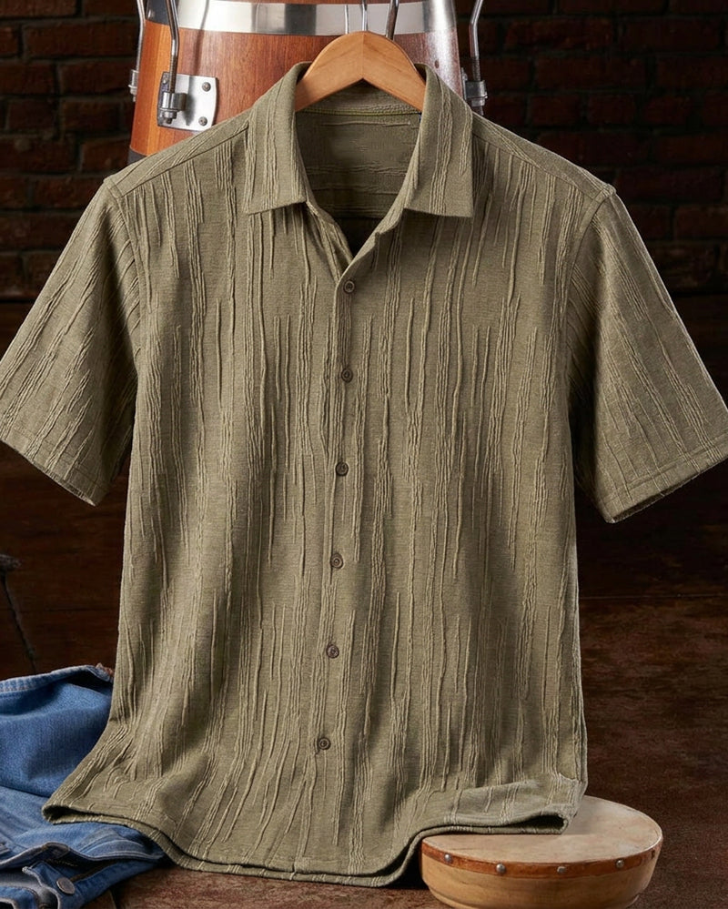 Vertical Crinkle Textured Camp Collar Short Sleeve Shirt